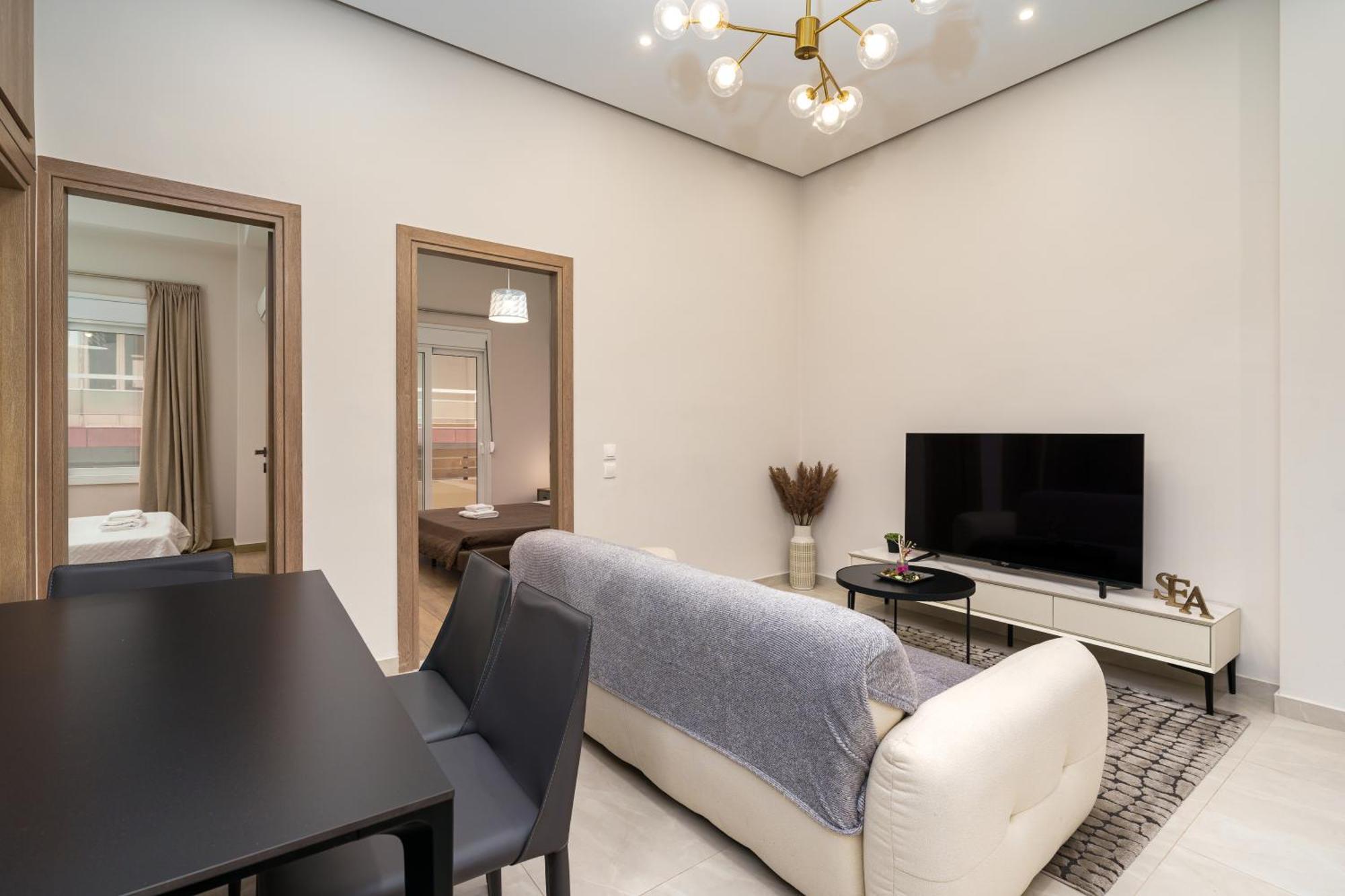 Cozy New Nearby Metro Athen